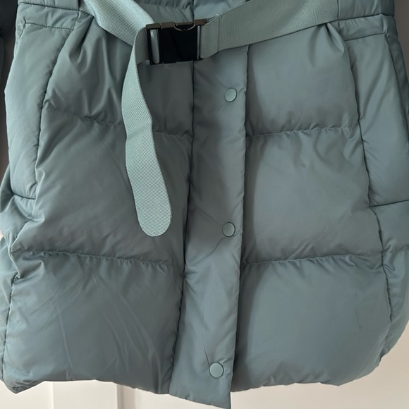 LULULEMON Wunder Puff Waist Jacket Size 10 - Picture 3 of 12